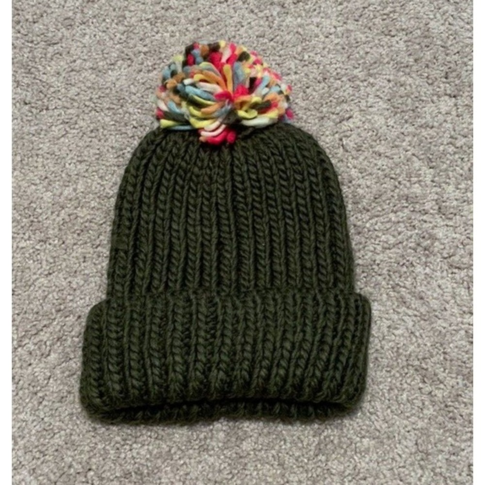 Wild Fable Womens Green Knit Beanie Hat with Multicolor Pom OS‎